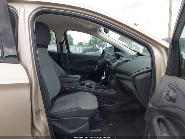 Продажа на аукционе авто 2017 Ford Escape S, vin: 1FMCU0F73HUD73250, номер лота: 45147260