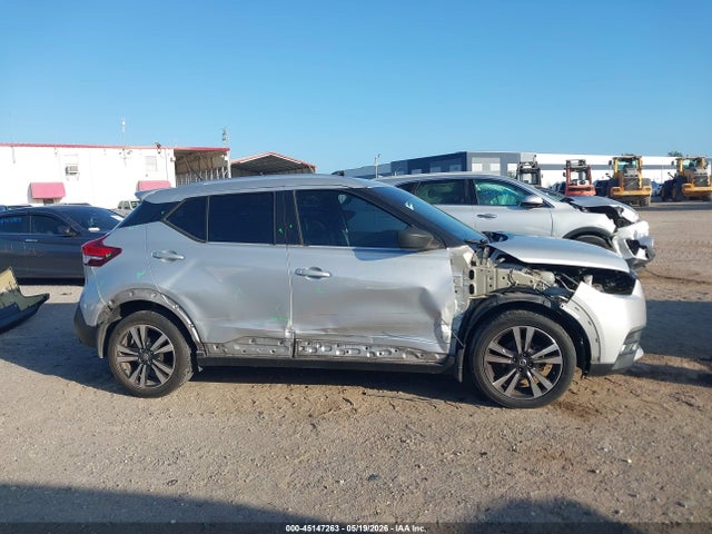 45147263 :رقم المزاد ، 3N1CP5CU1KL550000 vin ، 2019 Nissan Kicks Sr مزاد بيع