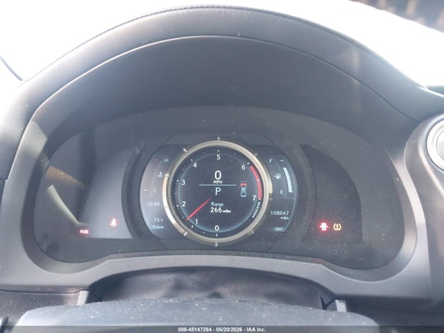 Lexus IS 200T 2017 JTHBA1D21H5043248 Image 7