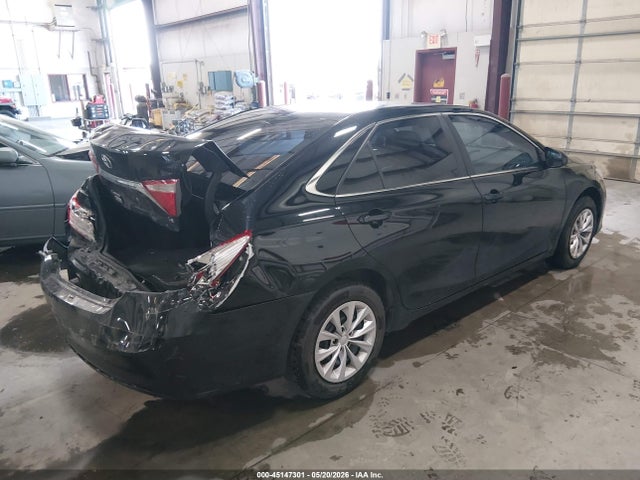 Toyota CAMRY LE 2016 4T4BF1FK2GR533574 Image 4