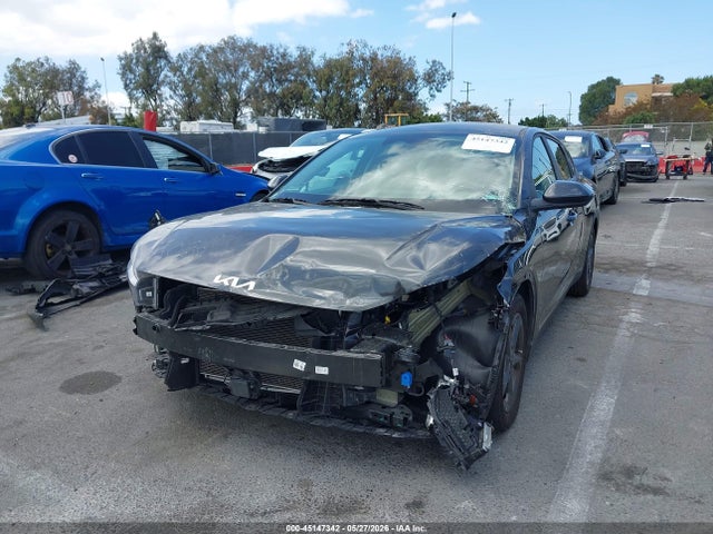 KIA K4 Lxs 2025 3KPFT4DE6SE027941 Image 2