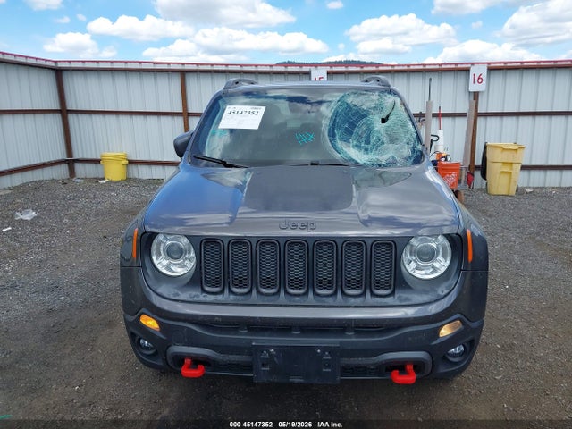 ZACCJBCB4JPH08234 Jeep Renegade Trailhawk 4x4