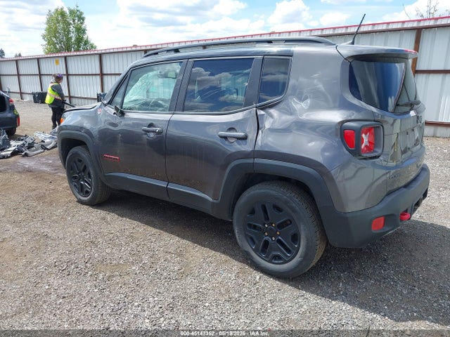 ZACCJBCB4JPH08234 Jeep Renegade Trailhawk 4x4