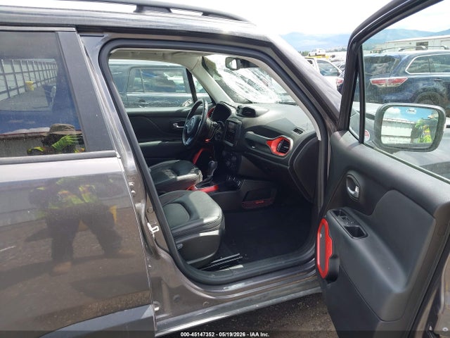 ZACCJBCB4JPH08234 Jeep Renegade Trailhawk 4x4