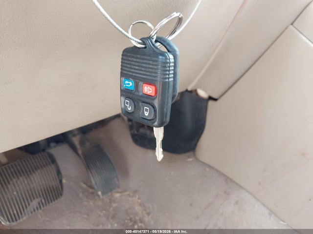 2004 Ford Expedition Eddie Bauer მანქანა იყიდება აუქციონზე, vin: 1FMFU17L24LB15817, აუქციონის ნომერი: 45147371
