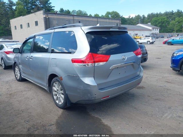 Продаж на аукціоні авто 2011 Toyota Sienna Limited, vin: 5TDDK3DC2BS008795, номер лоту: 45147498