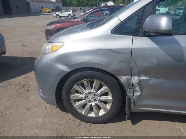 Продаж на аукціоні авто 2011 Toyota Sienna Limited, vin: 5TDDK3DC2BS008795, номер лоту: 45147498