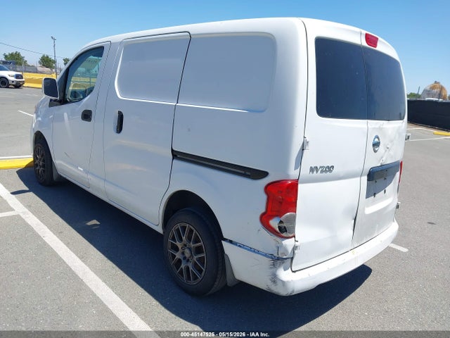 45147525 :رقم المزاد ، 3N6CM0KN0FK704451 vin ، 2015 Nissan Nv200 Sv مزاد بيع