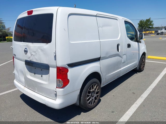 45147525 :رقم المزاد ، 3N6CM0KN0FK704451 vin ، 2015 Nissan Nv200 Sv مزاد بيع