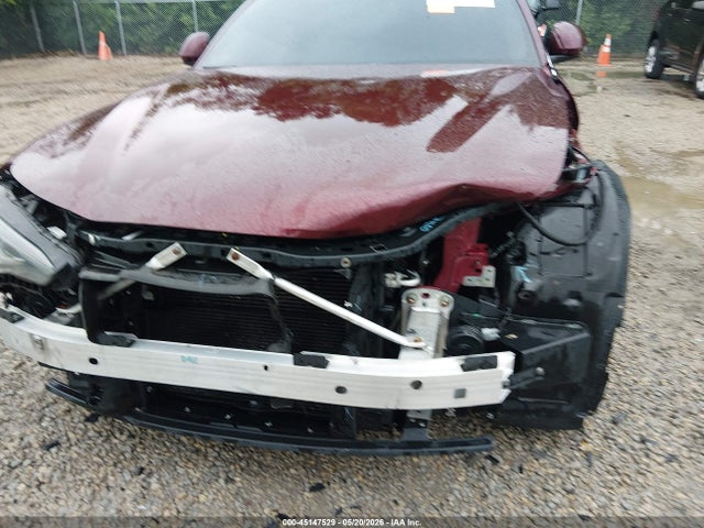 2017 Alfa Romeo Giulia Ti Awd მანქანა იყიდება აუქციონზე, vin: ZARFAEEN6H7547971, აუქციონის ნომერი: 45147529
