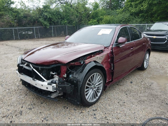 2017 Alfa Romeo Giulia Ti Awd მანქანა იყიდება აუქციონზე, vin: ZARFAEEN6H7547971, აუქციონის ნომერი: 45147529