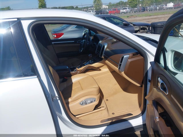 Продаж на аукціоні авто 2016 Porsche Cayenne S, vin: WP1AB2A26GLA92765, номер лоту: 45147532