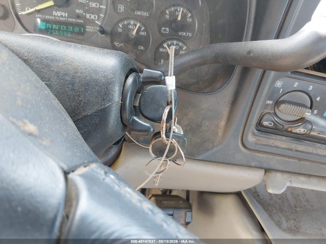 2001 Chevrolet Silverado 2500hd Lt მანქანა იყიდება აუქციონზე, vin: 1GCHK23131F115087, აუქციონის ნომერი: 45147537