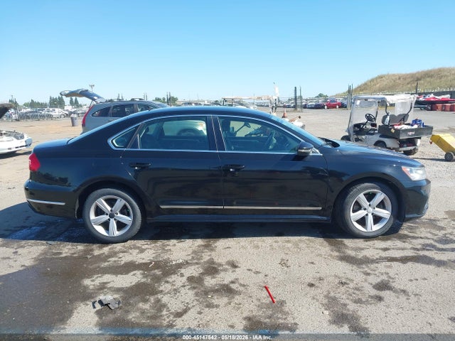 Продаж на аукціоні авто 2016 Volkswagen Passat 1.8t R-line, vin: 1VWAT7A30GC036015, номер лоту: 45147542