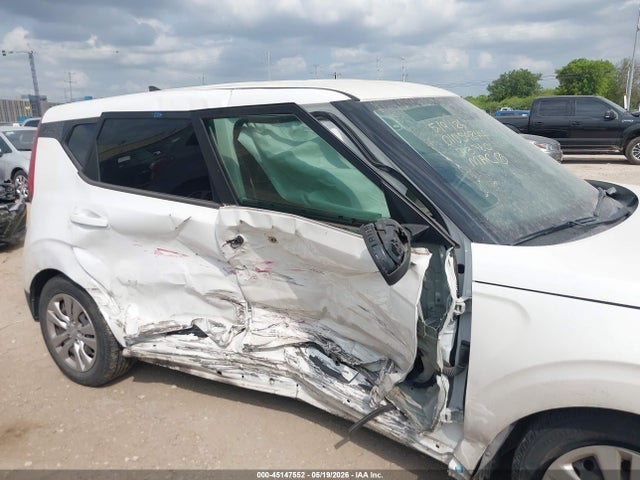 KIA SOUL LX 2020 KNDJ23AU8L7713760 Image 13