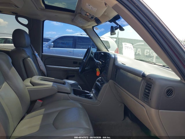 45147572 :رقم المزاد ، 1GNEC13Z84J300177 vin ، 2004 Chevrolet Tahoe Lt مزاد بيع