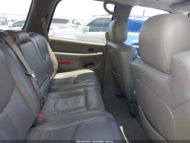 45147572 :رقم المزاد ، 1GNEC13Z84J300177 vin ، 2004 Chevrolet Tahoe Lt مزاد بيع