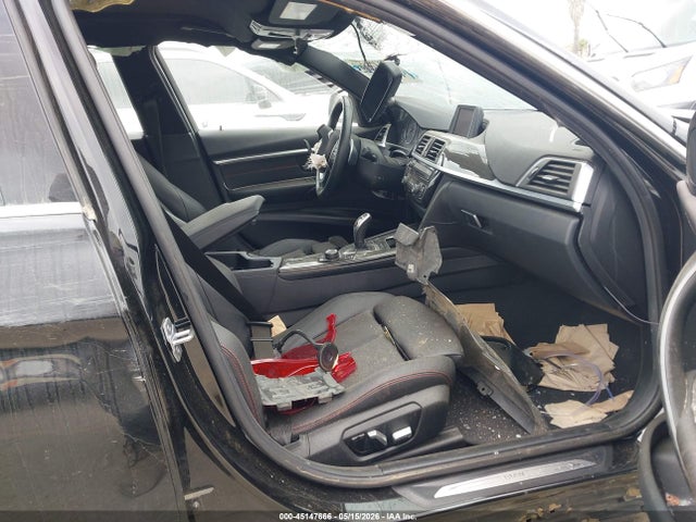 45147666 :رقم المزاد ، WBA8B9C54JAE21966 vin ، 2018 Bmw 330i مزاد بيع