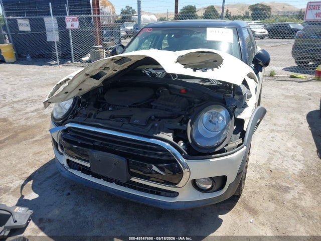 Mini COOPER CLUBMAN 2018 WMWLN5C54J2E34060 Image 6
