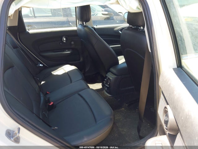 Mini COOPER CLUBMAN 2018 WMWLN5C54J2E34060 Image 8