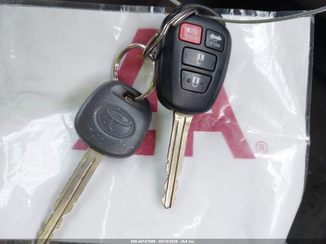 4T1BF1FKXFU009890 Toyota Camry Le/xle/se/xse