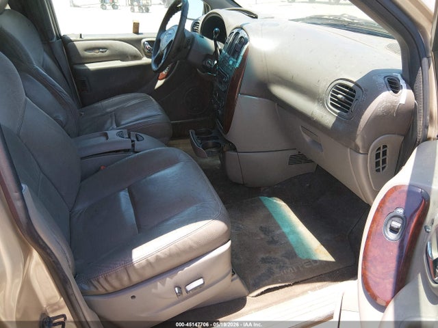 2001 Chrysler Town & Country Limited მანქანა იყიდება აუქციონზე, vin: 2C8GP64L11R175459, აუქციონის ნომერი: 45147706