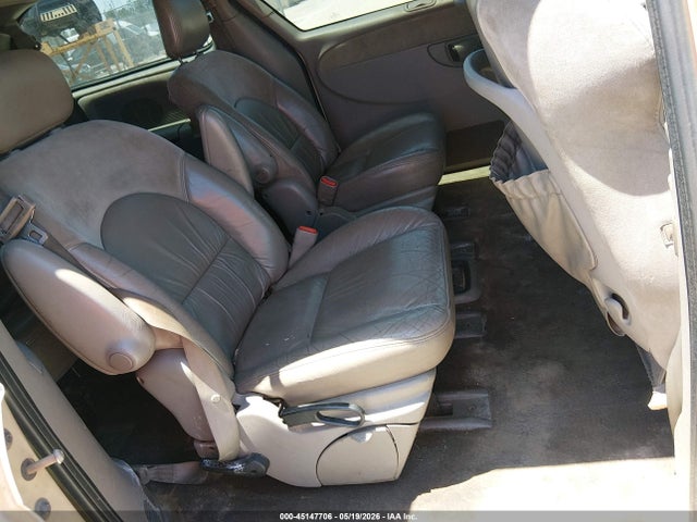 2001 Chrysler Town & Country Limited მანქანა იყიდება აუქციონზე, vin: 2C8GP64L11R175459, აუქციონის ნომერი: 45147706