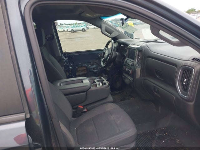 Продаж на аукціоні авто 2021 Chevrolet Silverado 1500 4wd  Standard Bed Rst, vin: 1GCRYEED3MZ104895, номер лоту: 45147839