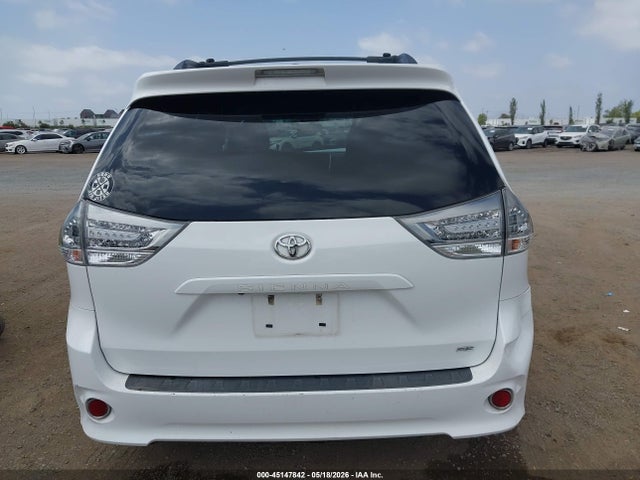 2016 Toyota Sienna Se 8 Passenger მანქანა იყიდება აუქციონზე, vin: 5TDXK3DC6GS746412, აუქციონის ნომერი: 45147842