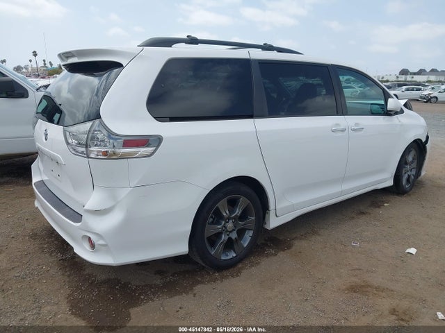 2016 Toyota Sienna Se 8 Passenger მანქანა იყიდება აუქციონზე, vin: 5TDXK3DC6GS746412, აუქციონის ნომერი: 45147842