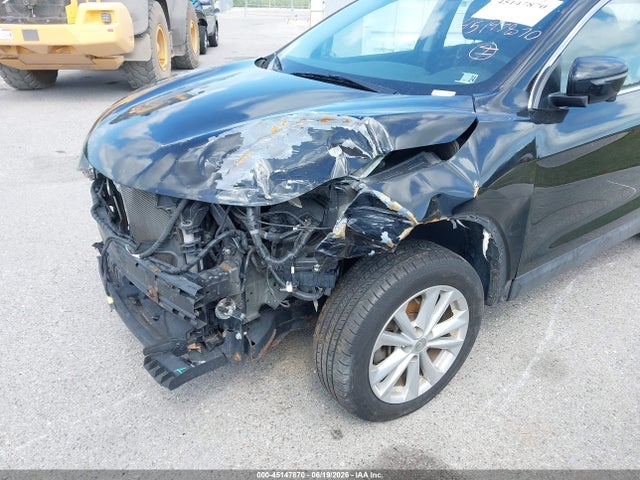 45147870 :رقم المزاد ، JN1BJ1CR5HW144578 vin ، 2017 Nissan Rogue Sport Sv مزاد بيع