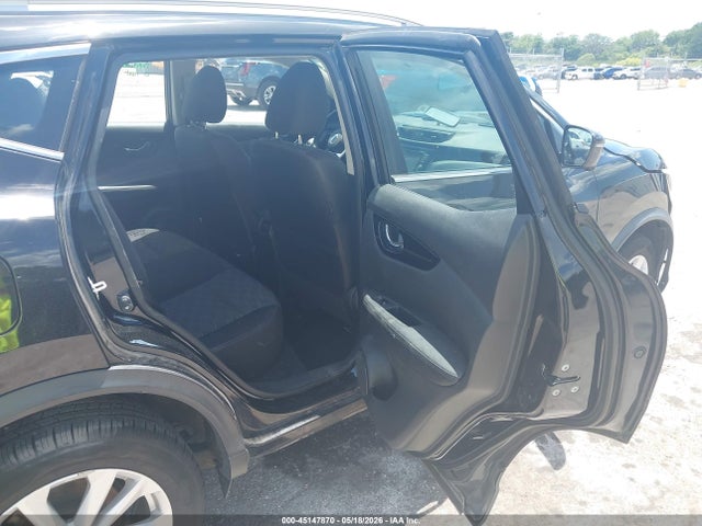 45147870 :رقم المزاد ، JN1BJ1CR5HW144578 vin ، 2017 Nissan Rogue Sport Sv مزاد بيع