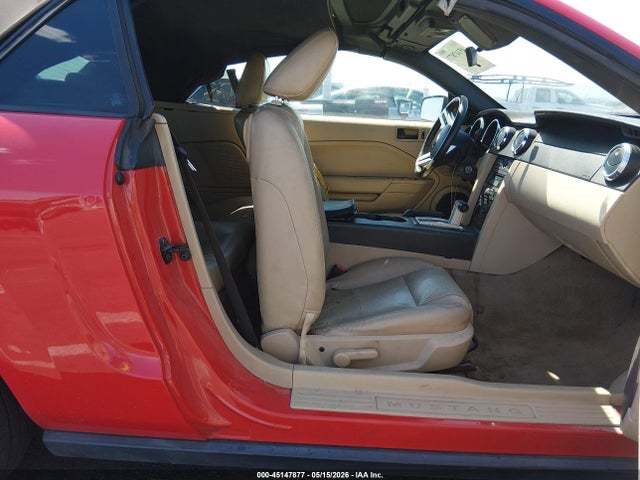 2006 Ford Mustang V6 მანქანა იყიდება აუქციონზე, vin: 1ZVFT84N065202528, აუქციონის ნომერი: 45147877