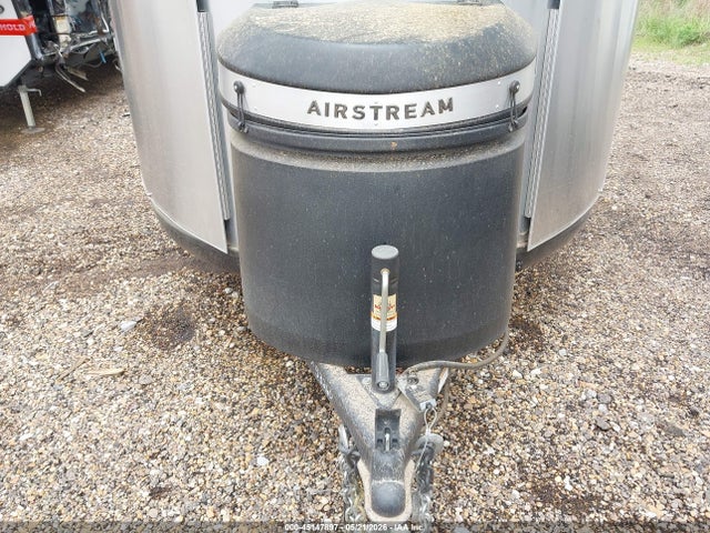 Airstream M16 2023 1SMG4DC13PJ208812 Image 10