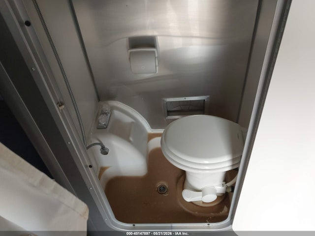 Airstream M16 2023 1SMG4DC13PJ208812 Image 13