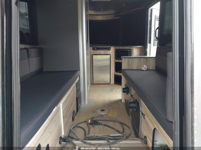 Airstream M16 2023 1SMG4DC13PJ208812 Image 8