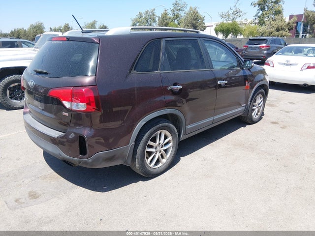 KIA SORENTO LX 2014 5XYKTCA63EG506511 Image 4
