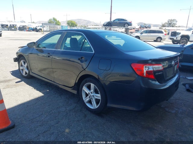 45147998 :رقم المزاد ، 4T1BF1FK9EU304560 vin ، 2014 Toyota Camry Se مزاد بيع