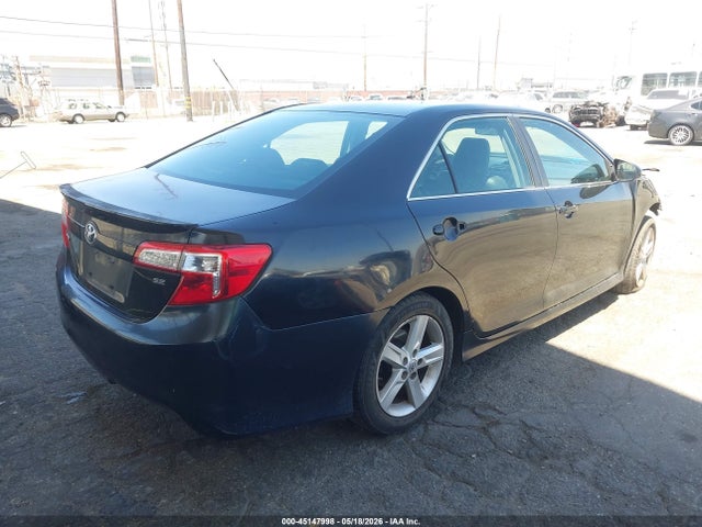 45147998 :رقم المزاد ، 4T1BF1FK9EU304560 vin ، 2014 Toyota Camry Se مزاد بيع