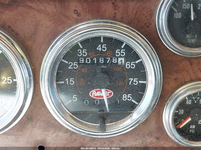 45148010 :رقم المزاد ، 1XP5DB9X85N862395 vin ، 2005 Peterbilt 379 مزاد بيع