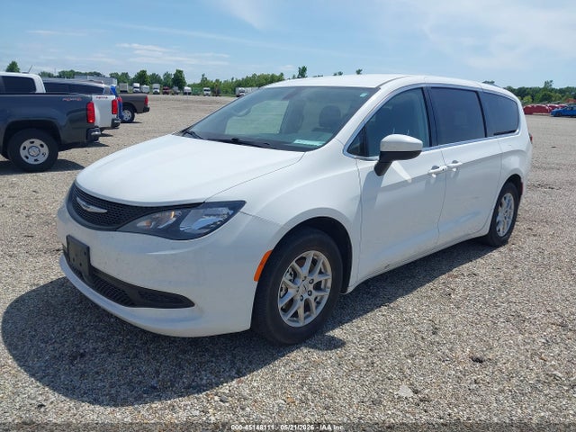 45148111 :رقم المزاد ، 2C4RC1CG8MR577755 vin ، 2021 Chrysler Voyager Lx مزاد بيع