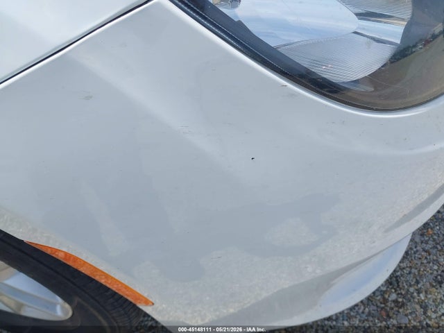 45148111 :رقم المزاد ، 2C4RC1CG8MR577755 vin ، 2021 Chrysler Voyager Lx مزاد بيع