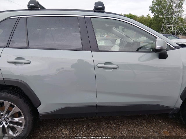 Продаж на аукціоні авто 2022 Toyota Rav4 Xle Premium, vin: JTMC1RFV7ND090782, номер лоту: 45148173