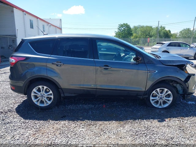 Ford ESCAPE SE 2017 1FMCU9G93HUE65723 Image 12