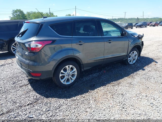 Ford ESCAPE SE 2017 1FMCU9G93HUE65723 Image 4
