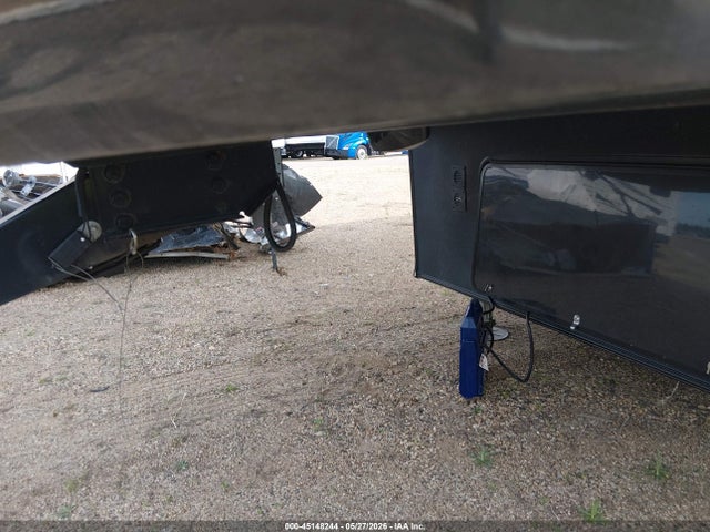 Heartland Rv 325 T 2015 5SFCG3822FE295367 Image 10