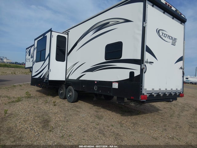 Heartland Rv 325 T 2015 5SFCG3822FE295367 Image 3