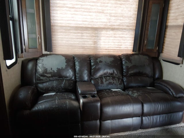 Heartland Rv 325 T 2015 5SFCG3822FE295367 Image 14
