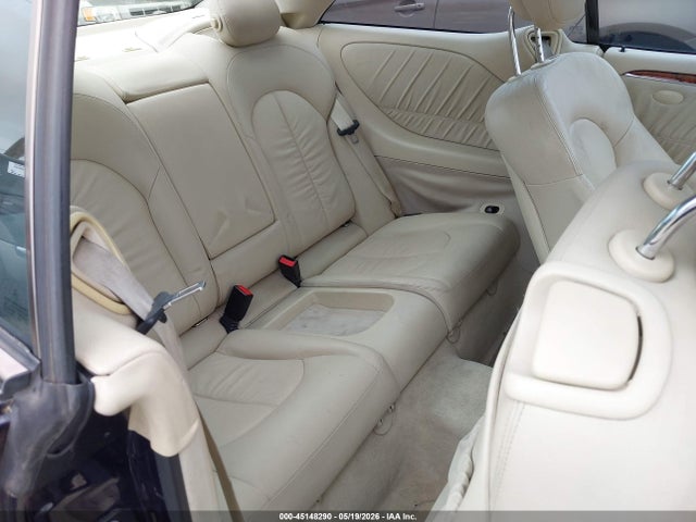 45148290 :رقم المزاد ، WDBTJ72H98F244503 vin ، 2008 Mercedes-benz Clk 550 مزاد بيع