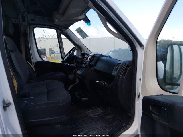 45148303 :رقم المزاد ، 3C6TRVDG7JE102516 vin ، 2018 Ram Promaster 2500 مزاد بيع